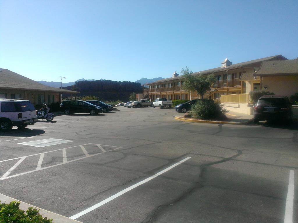 Rodeway Inn Kingman Route 66 Exteriör bild